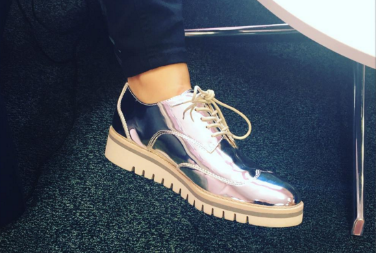 Instagram @_noemi_deluca Zapatos, sandalias y deportivas